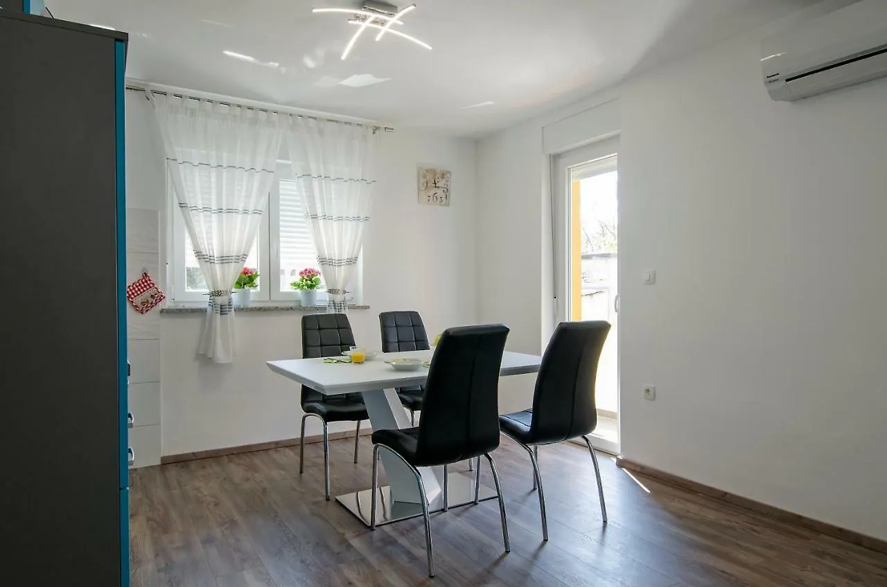 Apartment Pula R&D